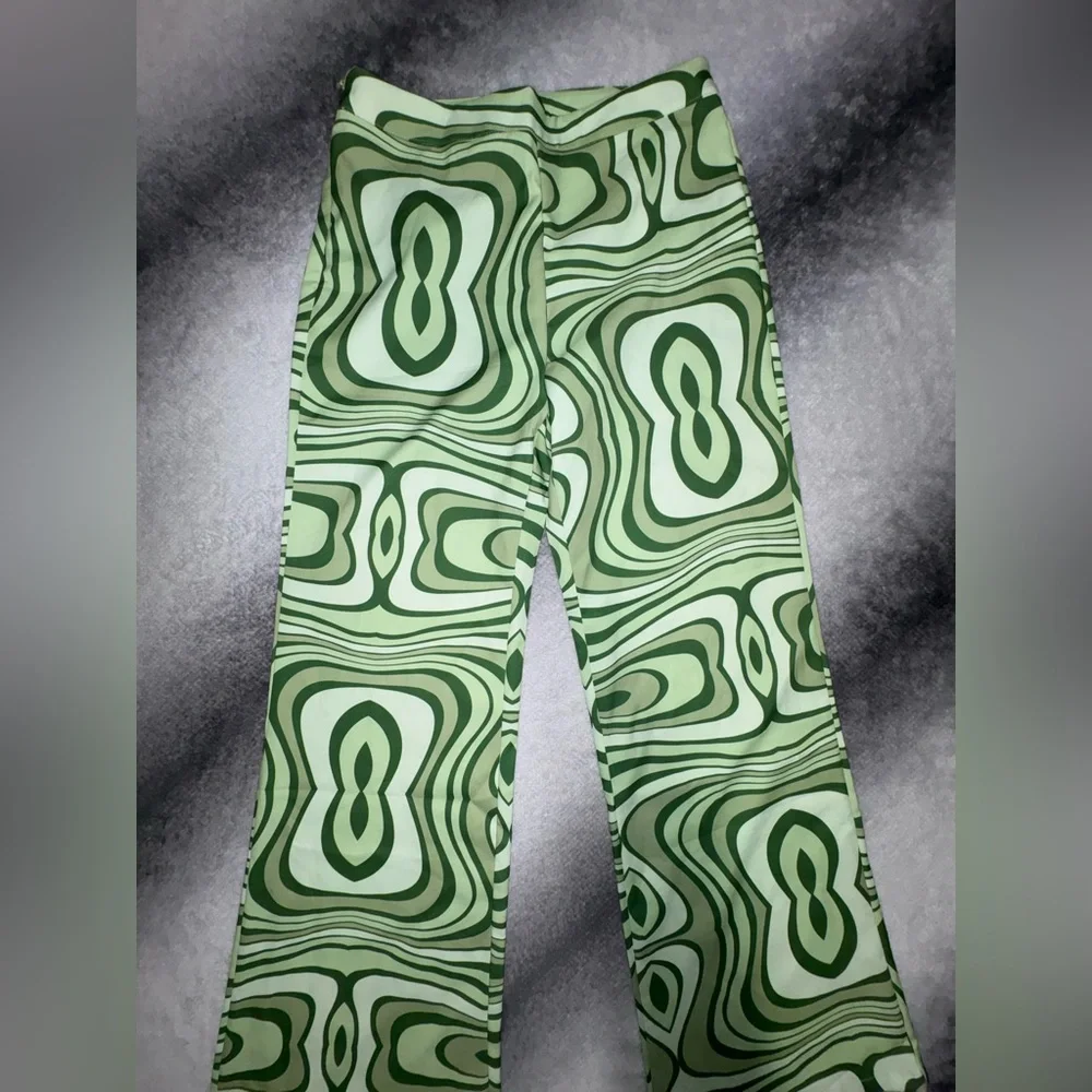 (B1) NWOT SHEIN Green Retro Swirl High Waist Pants Y2K Groovy Festival Flare - L